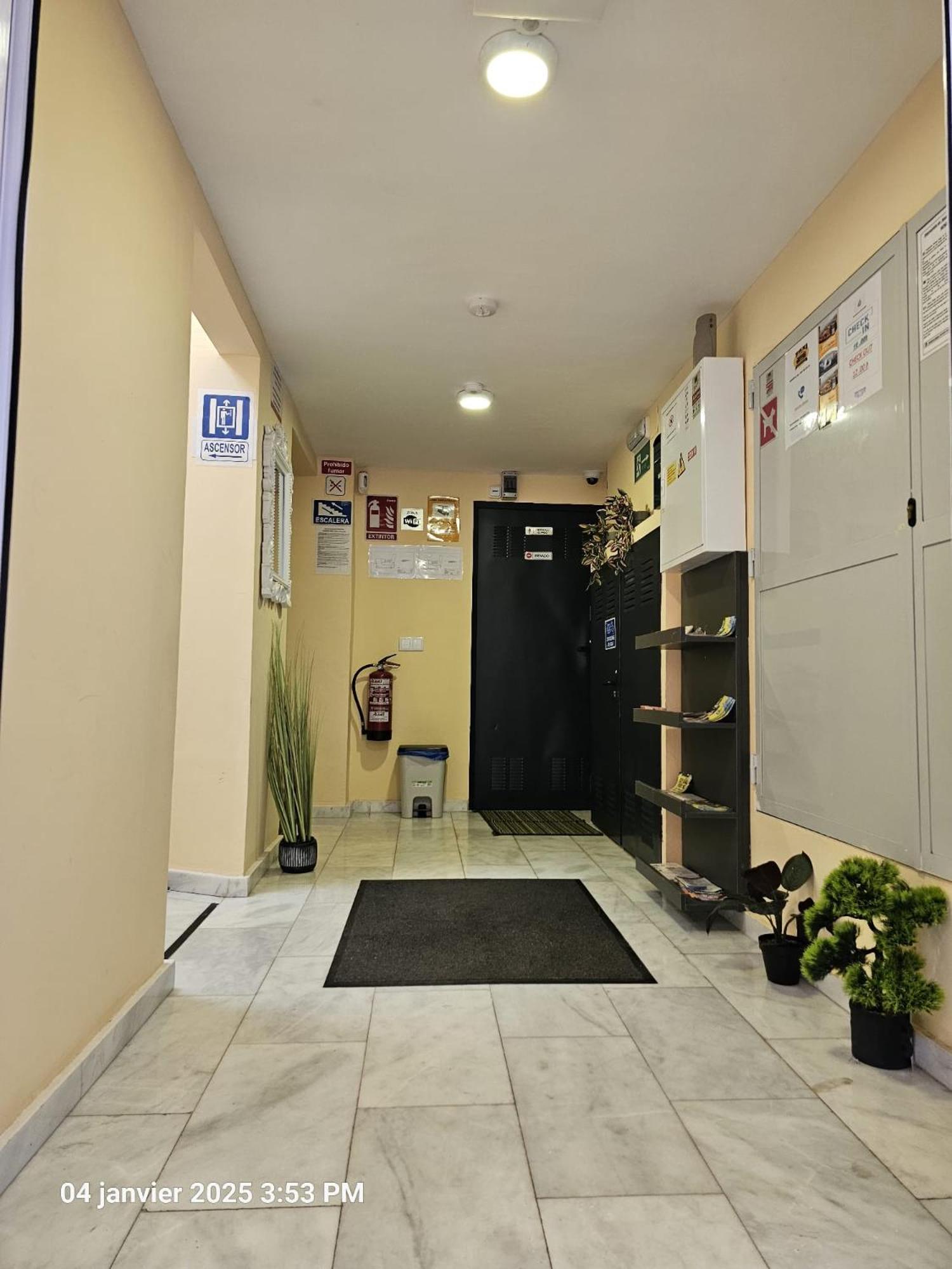 Apartamentos Turisticos Kenzamin Alicante Dış mekan fotoğraf